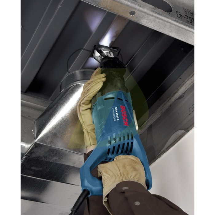 Сабельная пила BOSCH GSA 1100 E Professional (060164C800) Сабельная пила BOSCH GSA 1100 E Professional (060164C800)