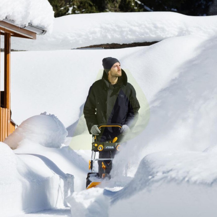 Снегоуборочная машина аккумуляторная STIGA ST8051AE Снегоуборочная машина аккумуляторная STIGA ST8051AE