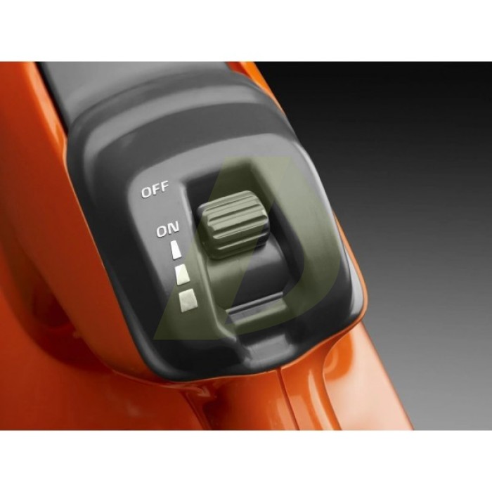 Аккумуляторный воздуходув HUSQVARNA 320iB (9679154-02) Аккумуляторный воздуходув HUSQVARNA 320iB (9679154-02)