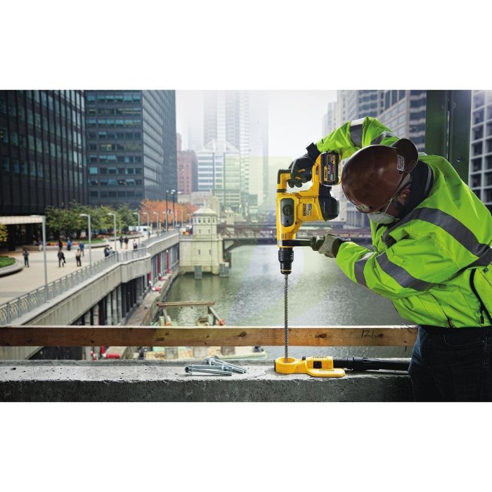 Акумуляторний перфоратор DeWALT DCH481X2 Акумуляторний перфоратор DeWALT DCH481X2