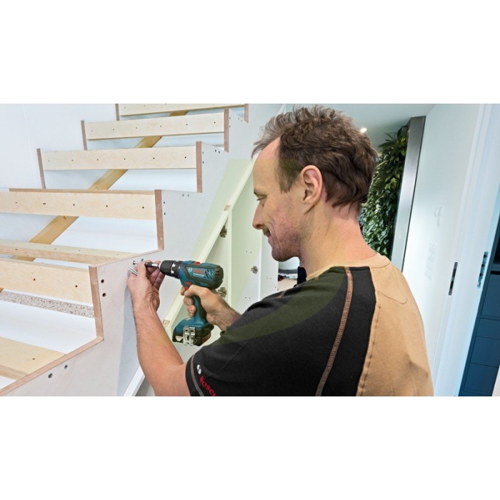 Шуруповерт BOSCH GSR 14,4-2-LI Plus Professional (06019E6002) Шуруповерт BOSCH GSR 14,4-2-LI Plus Professional (06019E6002)