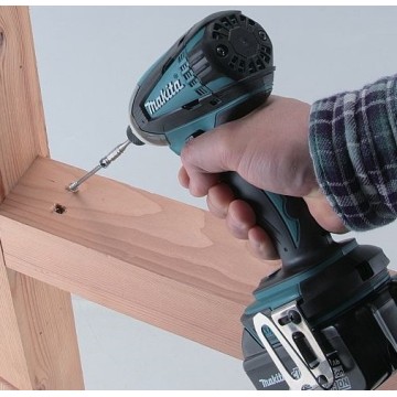 Шуруповерт MAKITA DTD146RFE