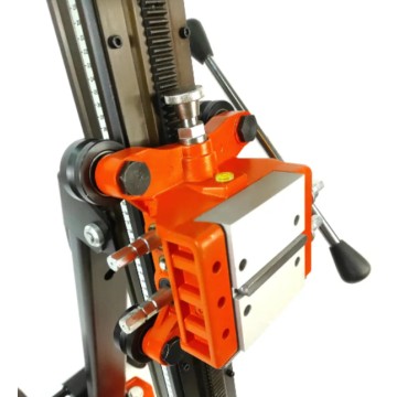 Стойка для бурения Baumax KCY 850F