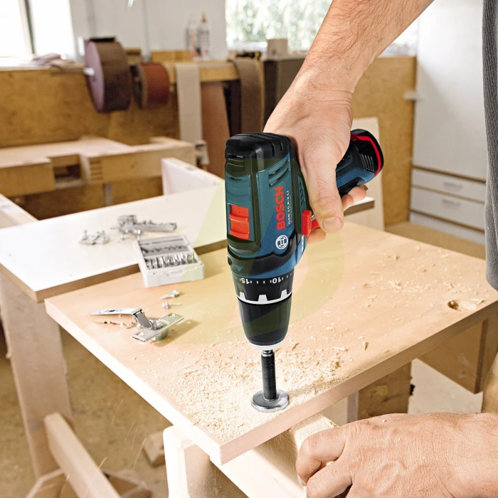 Шуруповерт BOSCH GSR 10.8-2-LI Professional (0601868122) Шуруповерт BOSCH GSR 10.8-2-LI Professional (0601868122)