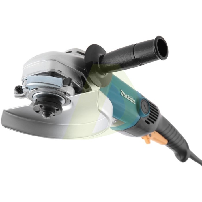 Угловая шлифмашина MAKITA GA 7010 C Угловая шлифмашина MAKITA GA 7010 C