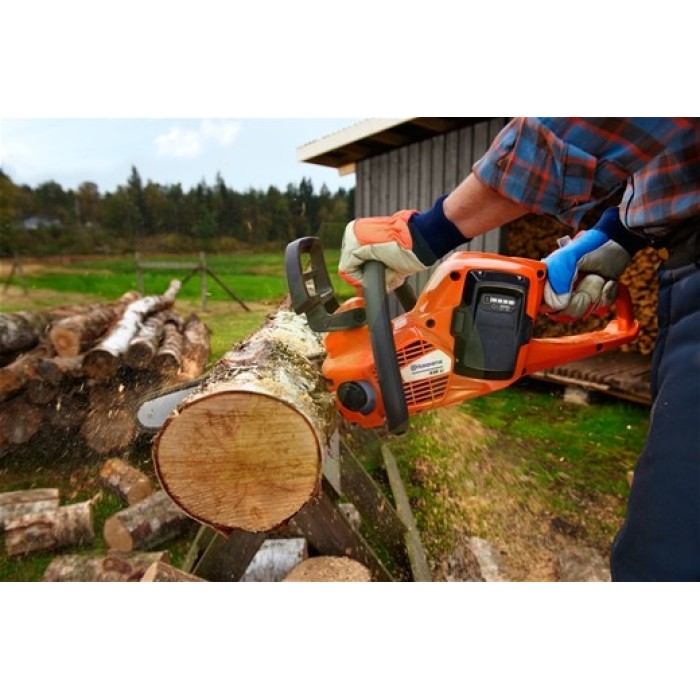 Акумуляторна ланцюгова пила HUSQVARNA 436Li (9667290-12) Акумуляторна ланцюгова пила HUSQVARNA 436Li (9667290-12)