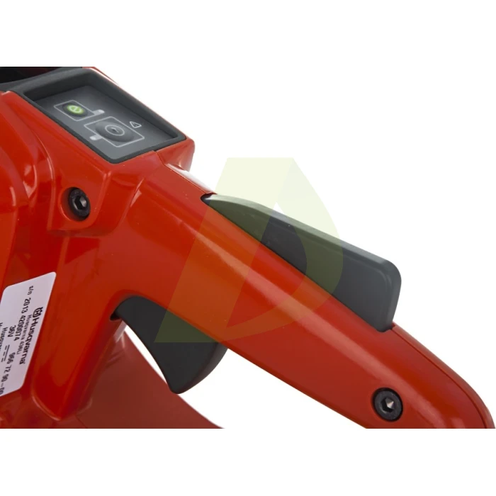 Акумуляторна ланцюгова пила HUSQVARNA 536Li XP (9667291-14) Акумуляторна ланцюгова пила HUSQVARNA 536Li XP (9667291-14)