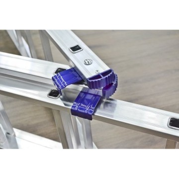 Лестница двусторонняя алюминиевая STARK SVHR, 3 секции, 9 ступ., 2,5-5,8 м (525380504)