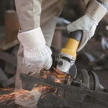 Угловая шлифмашина STANLEY STGS7125