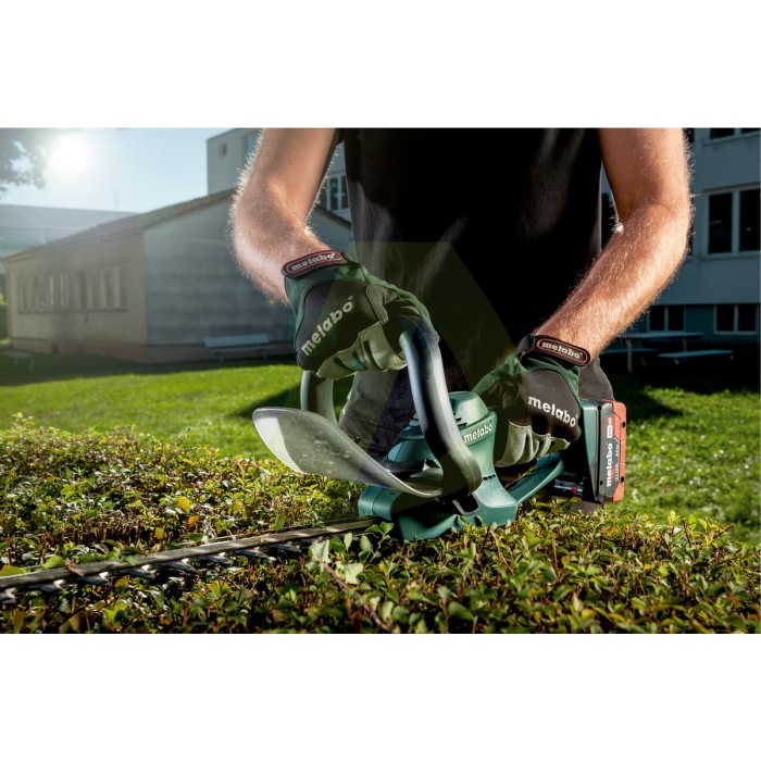 R 12-18 DAB+ BT Акумуляторний радіоприймач для будівельного майданчика R 12-18 DAB+ BT Акумуляторний радіоприймач для будівельного майданчика