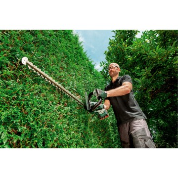 R 12-18 DAB+ BT Акумуляторний радіоприймач для будівельного майданчика