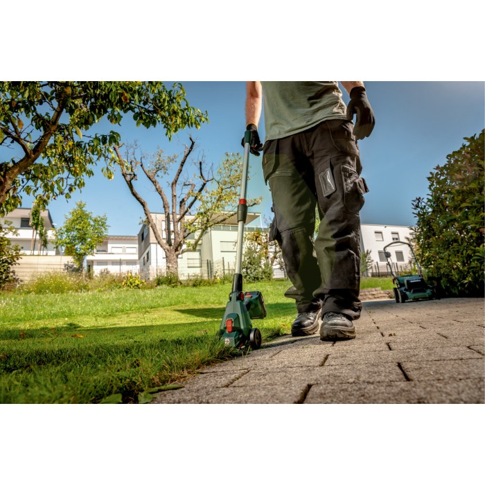 HS 18 LTX BL 55 Аккумуляторный кусторез HS 18 LTX BL 55 Аккумуляторный кусторез