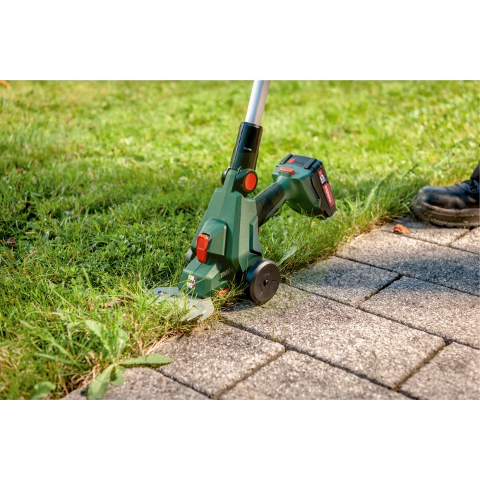 HS 18 LTX BL 55 Аккумуляторный кусторез HS 18 LTX BL 55 Аккумуляторный кусторез