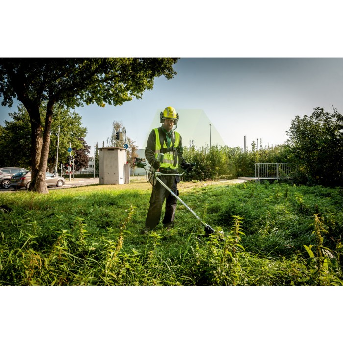 HS 18 LTX 45 Акумуляторний кущоріз HS 18 LTX 45 Акумуляторний кущоріз