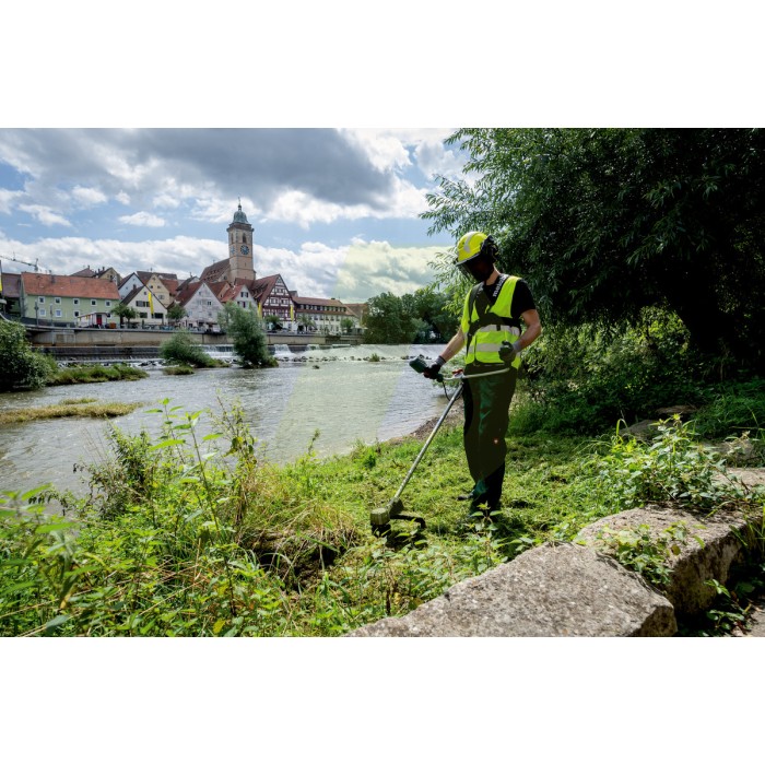 HS 18 LTX 45 Акумуляторний кущоріз HS 18 LTX 45 Акумуляторний кущоріз