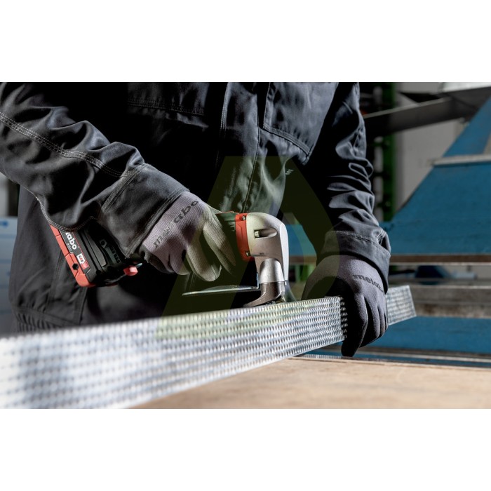 KFM 18 LTX 3 RF Аккумуляторный фрезер для обработки металлических кромок KFM 18 LTX 3 RF Аккумуляторный фрезер для обработки металлических кромок