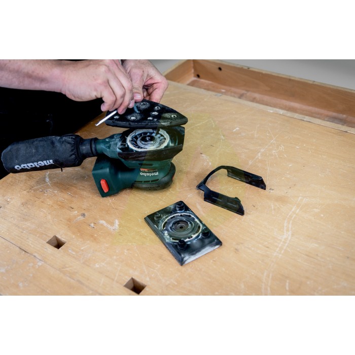 KGS 18 LTX BL 254 Аккумуляторная торцовочная пила KGS 18 LTX BL 254 Аккумуляторная торцовочная пила