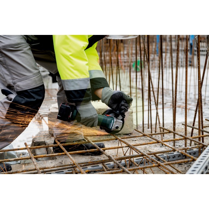 W 18 7-125 Аккумуляторная угловая шлифмашина W 18 7-125 Аккумуляторная угловая шлифмашина