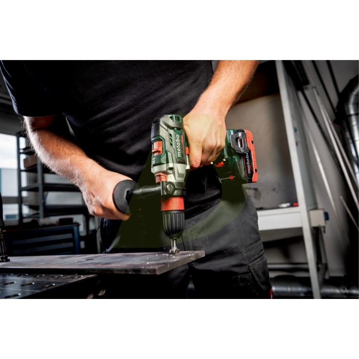 KH 18 LTX 24 Акумуляторний перфоратор KH 18 LTX 24 Акумуляторний перфоратор