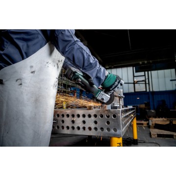 W 18 L 9-125 Аккумуляторная угловая шлифмашина