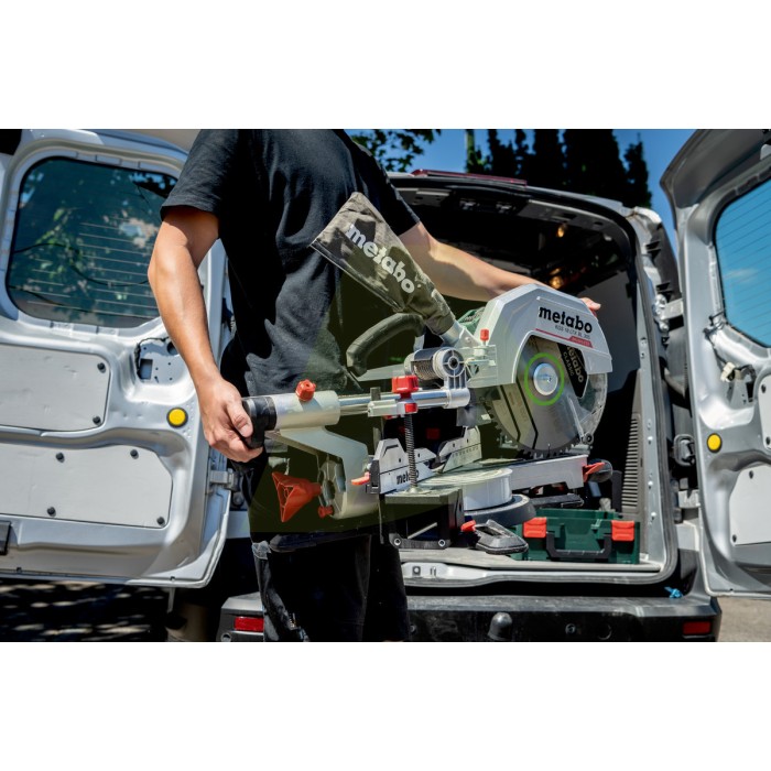 KGS 18 LTX BL 216 Акумуляторна торцювальна пила KGS 18 LTX BL 216 Акумуляторна торцювальна пила