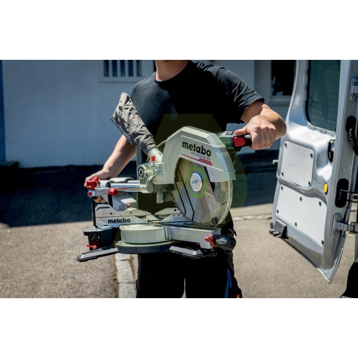 KGS 18 LTX BL 216 Акумуляторна торцювальна пила KGS 18 LTX BL 216 Акумуляторна торцювальна пила