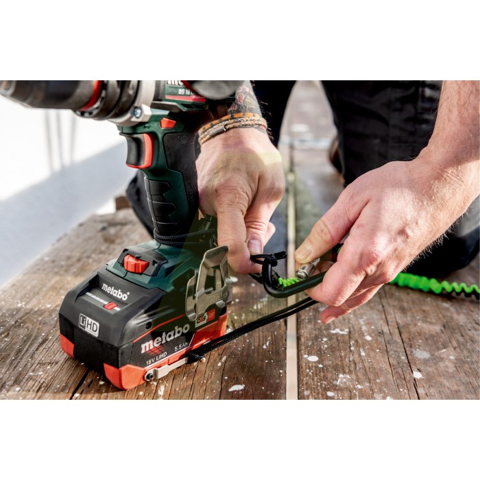 Аккумуляторный блок LiHD DS 18 В – 10,0 А·час (624991000) Аккумуляторный блок LiHD DS 18 В – 10,0 А·час (624991000)