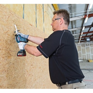 Аккумуляторная сабельная пила BOSCH GSA 18 V-LI C Professional (06016A5001)