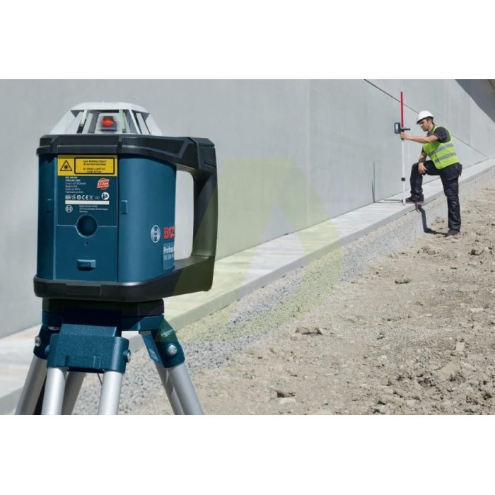 Будівельний лазер BOSCH GRL 500 HV + LR 50 Professional (0601061B00) Будівельний лазер BOSCH GRL 500 HV + LR 50 Professional (0601061B00)