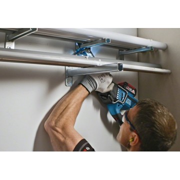 Акумуляторна шабельна пила BOSCH GSA 18 V-32 Professional (06016A8102)