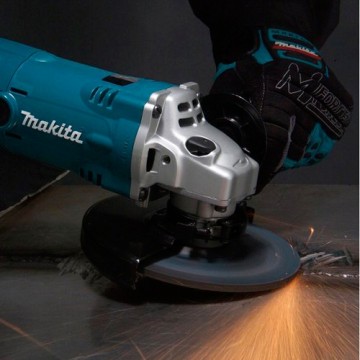 Угловая шлифмашина MAKITA GA 5021