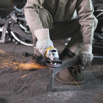 Кутова шліфмашина STANLEY SGS105