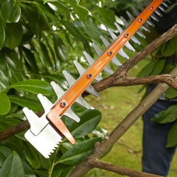 Электрические ножницы для живой изгороди (кусторез) BLACK+DECKER BEHTS301