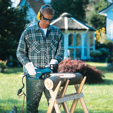 Электрическая цепная пила MAKITA UC4030A