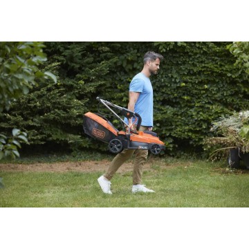 Аккумуляторная газонокосилка BLACK+DECKER BCMW 3336L1