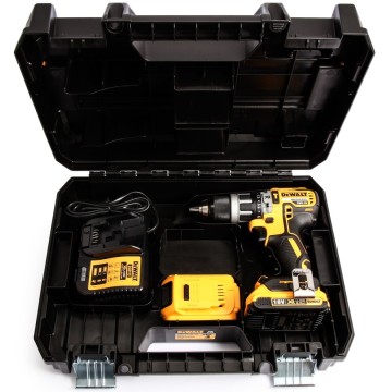 Шуруповерт DeWALT DCD796P2 DCD796P2