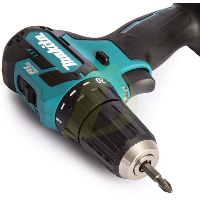 Шуруповерт MAKITA DF332DZ (без аккумулятора) Шуруповерт MAKITA DF332DZ (без аккумулятора)