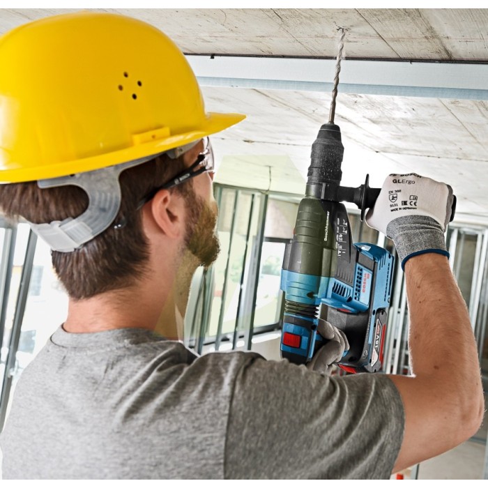 Аккумуляторный перфоратор BOSCH GBH 18 V-26 (0611909003) Аккумуляторный перфоратор BOSCH GBH 18 V-26 (0611909003)