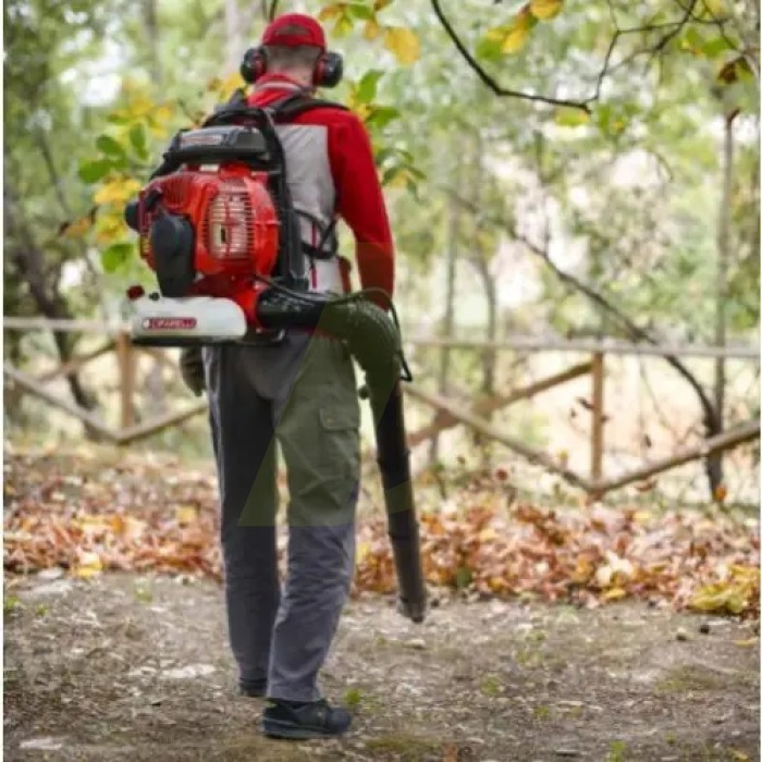 Воздуходув ранцевый бензиновый OLEO-MAC BV 900 (56599001E1) Воздуходув ранцевый бензиновый OLEO-MAC BV 900 (56599001E1)