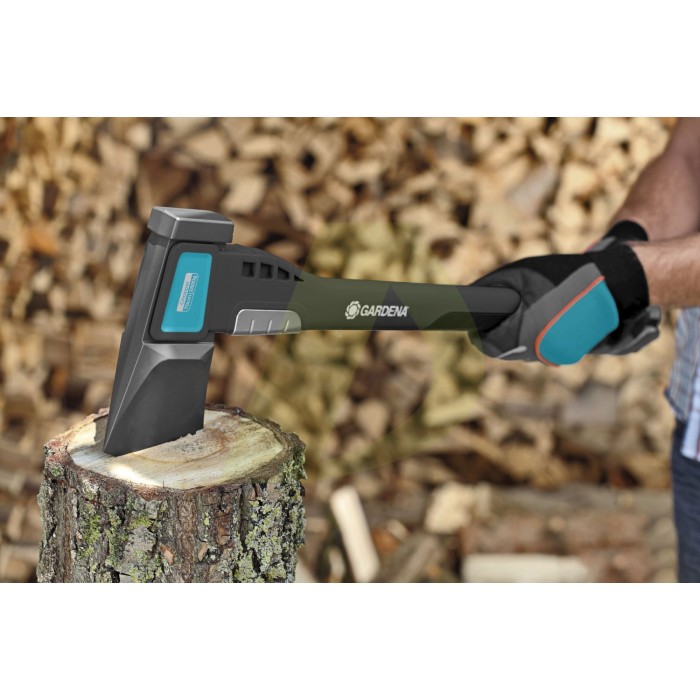 Топор-колун GARDENA 1600S (08718-48.000.00) Топор-колун GARDENA 1600S (08718-48.000.00)