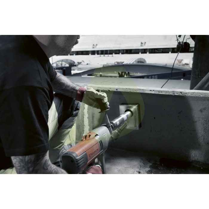 Дриль алмазного буріння HUSQVARNA DM 230 (9684110-01) Дриль алмазного буріння HUSQVARNA DM 230 (9684110-01)