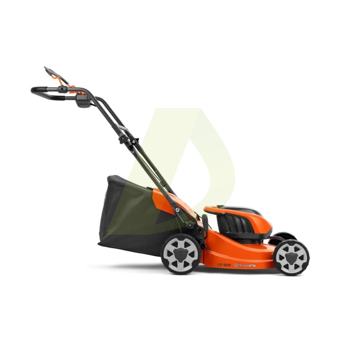 Газонокосилка аккумуляторная HUSQVARNA LC 137i КІТ (АКБ+ЗУ) (9705009-04) Газонокосилка аккумуляторная HUSQVARNA LC 137i КІТ (АКБ+ЗУ) (9705009-04)