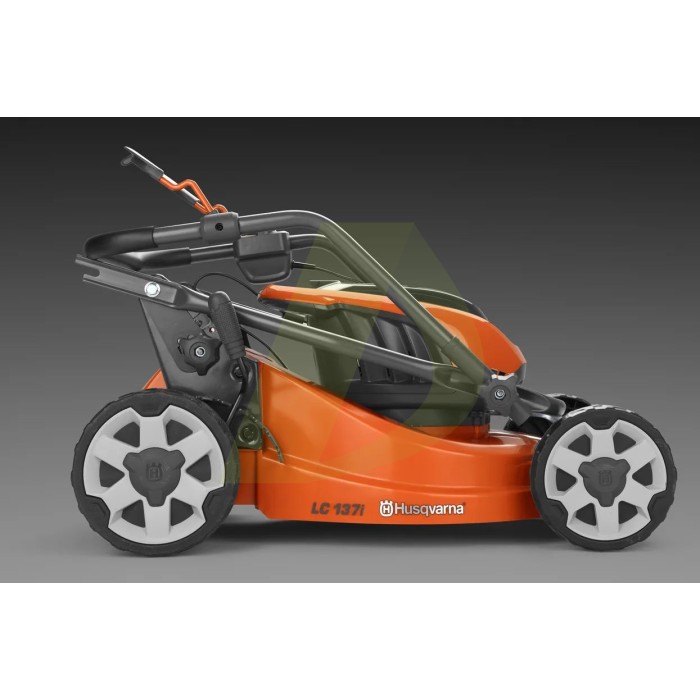 Газонокосилка аккумуляторная HUSQVARNA LC 137i КІТ (АКБ+ЗУ) (9705009-04) Газонокосилка аккумуляторная HUSQVARNA LC 137i КІТ (АКБ+ЗУ) (9705009-04)