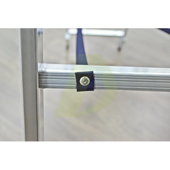 Лестница двусторонняя алюминиевая STARK SVHR, 2 секции, 10 ступ., 2,8-4,7 м (525210405) Лестница двусторонняя алюминиевая STARK SVHR, 2 секции, 10 ступ., 2,8-4,7 м (525210405)