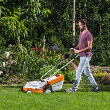 Акумуляторна газонокосарка STIHL RMA 235 Compact (63110111411) (без акумулятора)