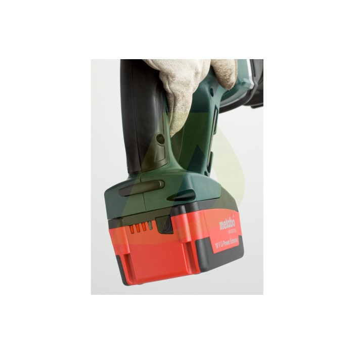 Аккумуляторная сабельная пила METABO ASE 18 LTX (602269850) Аккумуляторная сабельная пила METABO ASE 18 LTX (602269850)