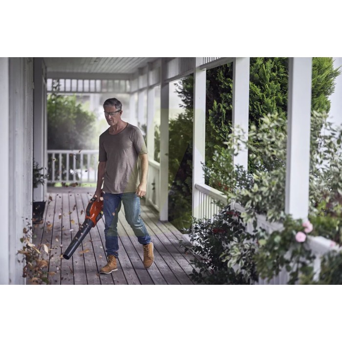 Аккумуляторный воздуходув HUSQVARNA 120iB KIT (9679761-02) Аккумуляторный воздуходув HUSQVARNA 120iB KIT (9679761-02)