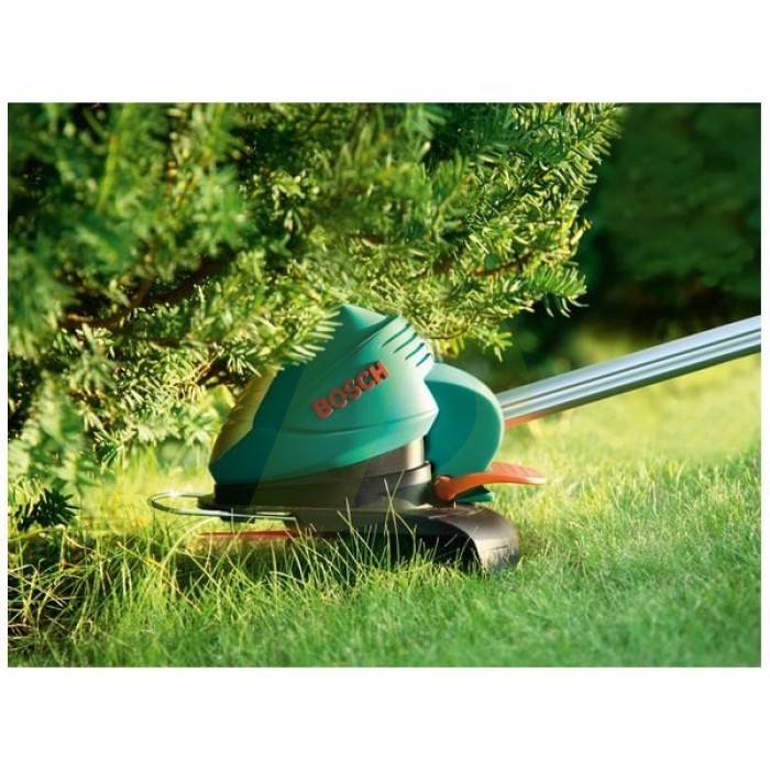 Аккумуляторный триммер BOSCH ART 26 Accutrim (0600878F00) Аккумуляторный триммер BOSCH ART 26 Accutrim (0600878F00)