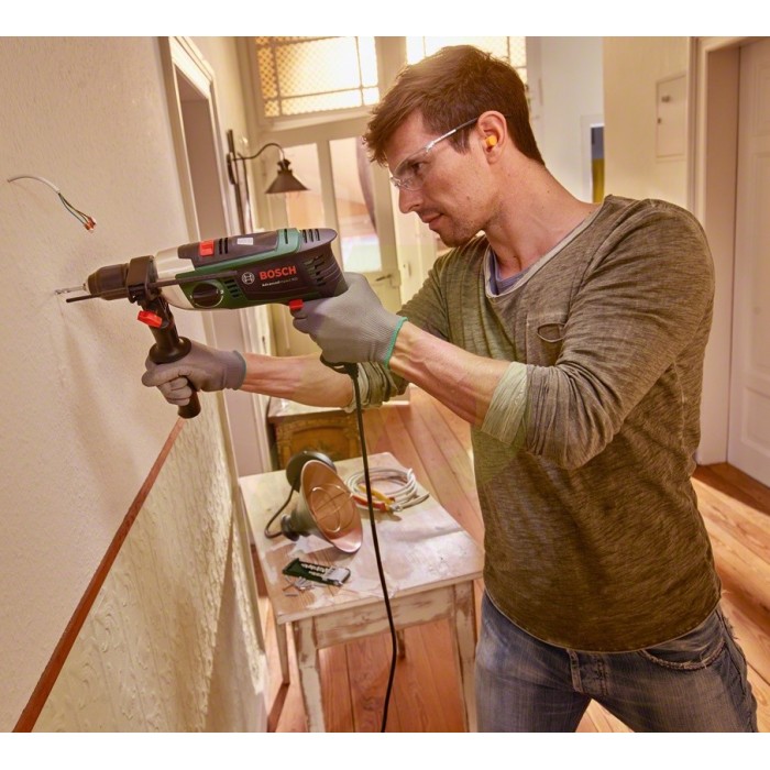 Дрель BOSCH AdvancedImpact 900 (0603174020) Дрель BOSCH AdvancedImpact 900 (0603174020)