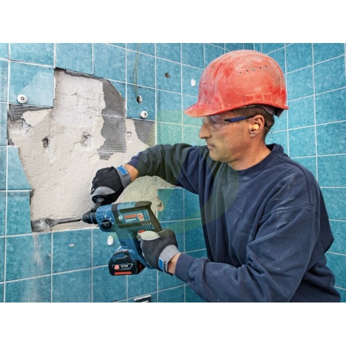 Аккумуляторный перфоратор BOSCH GBH 18 V-EC (0611904002) Аккумуляторный перфоратор BOSCH GBH 18 V-EC (0611904002)